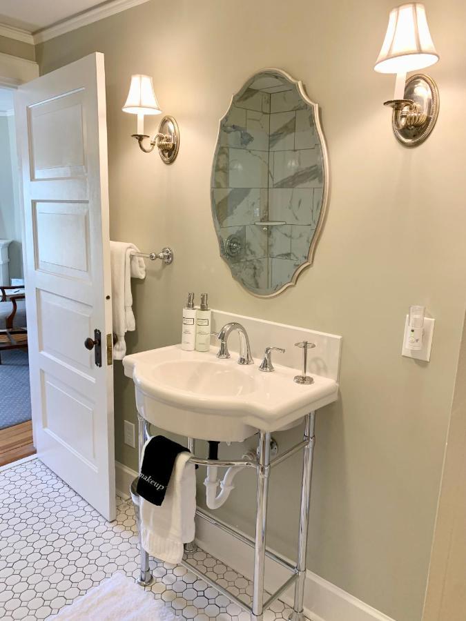 Pinecrest Bed & Breakfast Asheville Exteriör bild