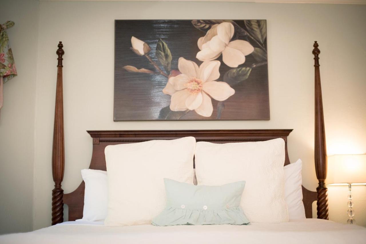 Pinecrest Bed & Breakfast Asheville Exteriör bild