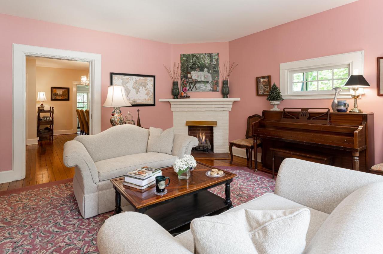 Pinecrest Bed & Breakfast Asheville Exteriör bild
