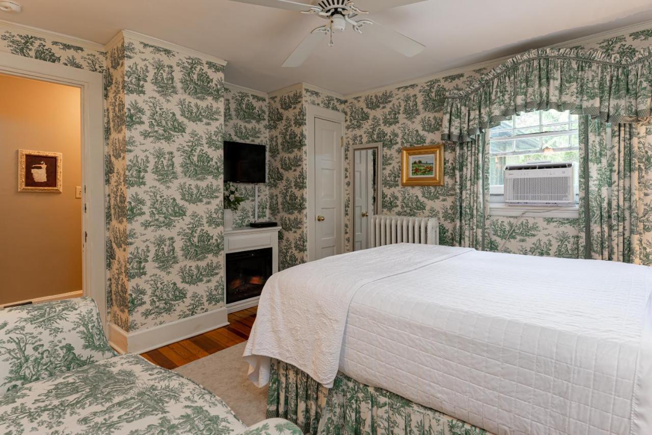 Pinecrest Bed & Breakfast Asheville Exteriör bild
