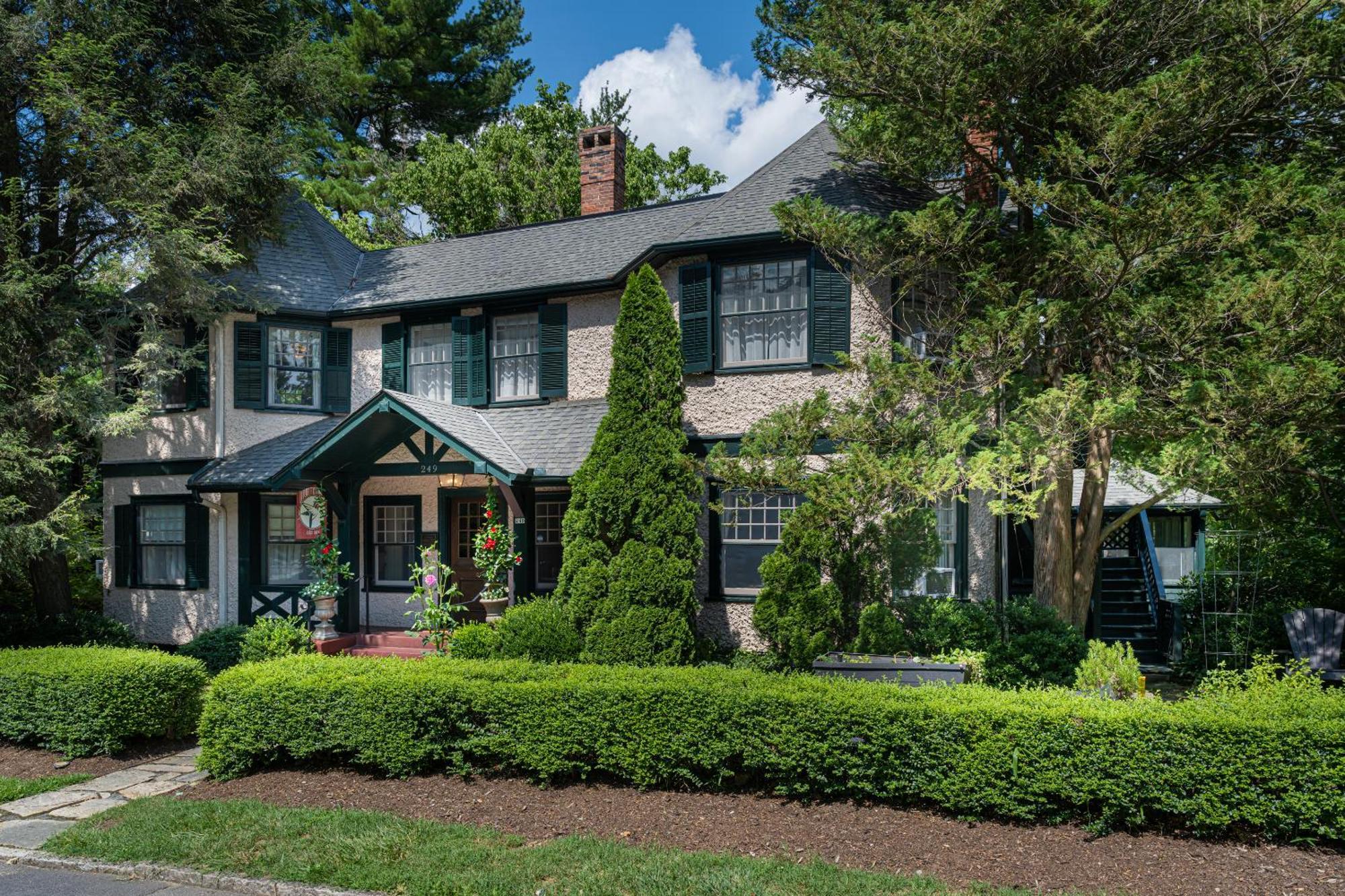Pinecrest Bed & Breakfast Asheville Exteriör bild