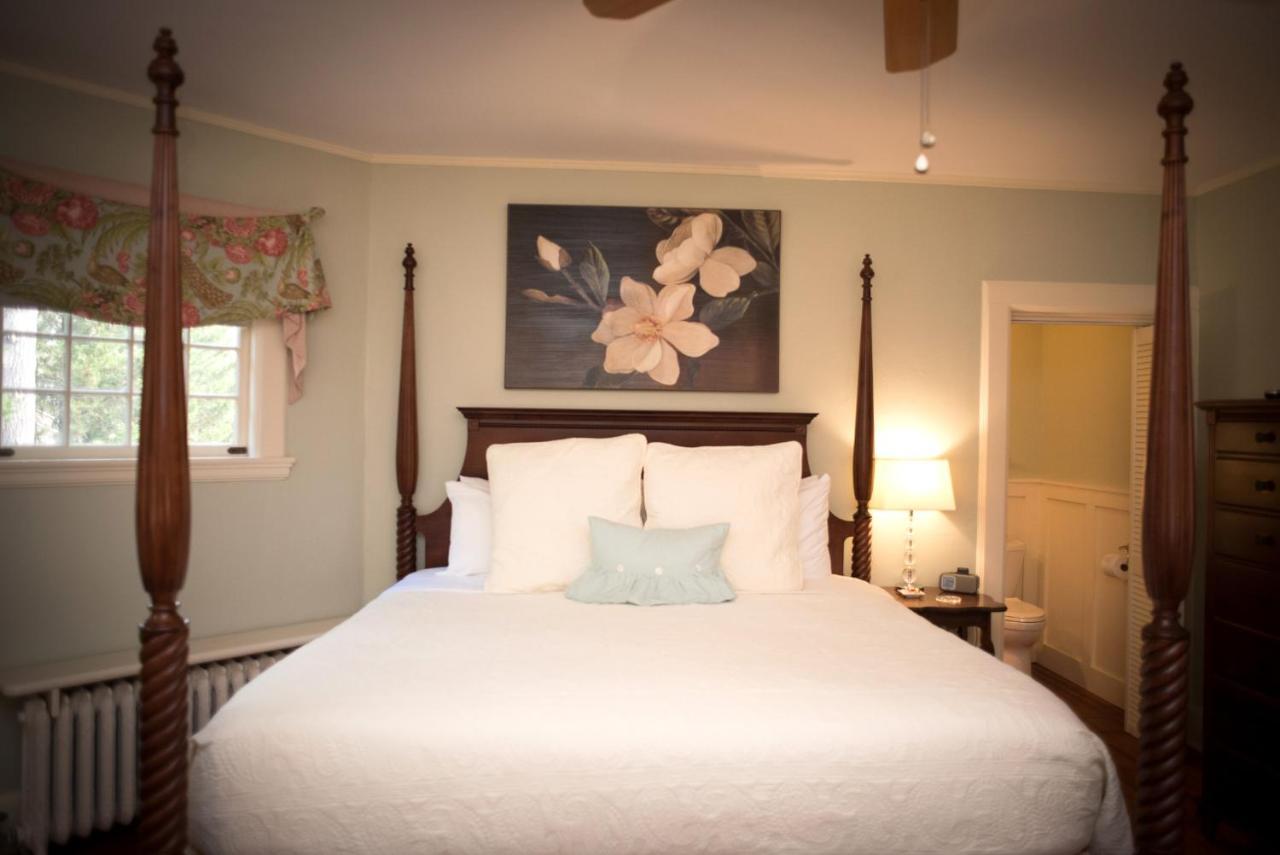 Pinecrest Bed & Breakfast Asheville Exteriör bild